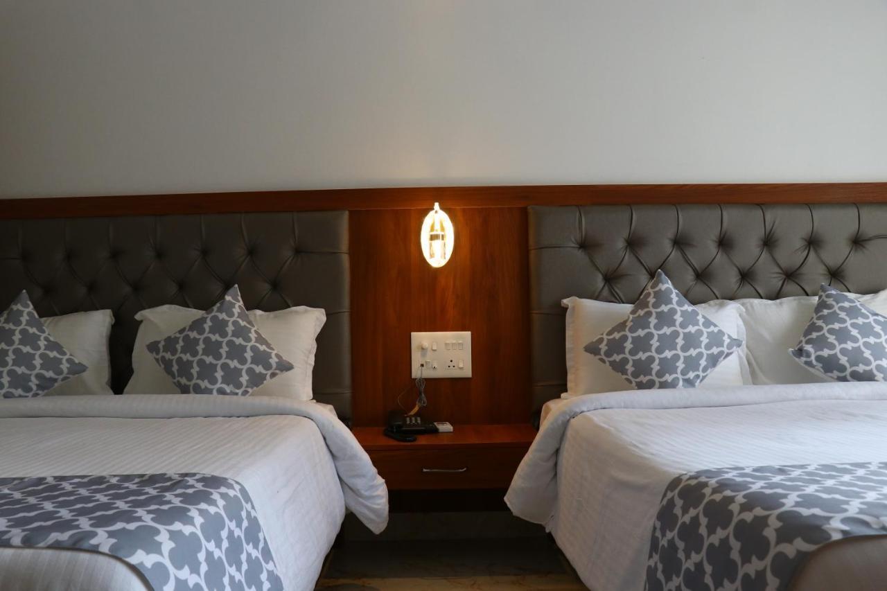 La Vera Boutique Hotel, มานเดรม ภายนอก รูปภาพ