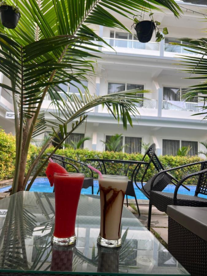 La Vera Boutique Hotel, มานเดรม ภายนอก รูปภาพ