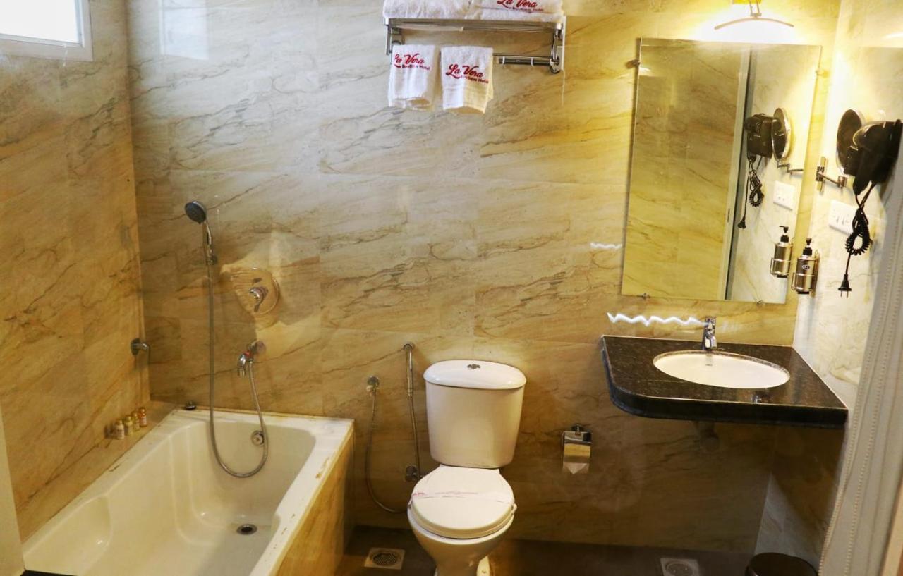 La Vera Boutique Hotel, มานเดรม ภายนอก รูปภาพ
